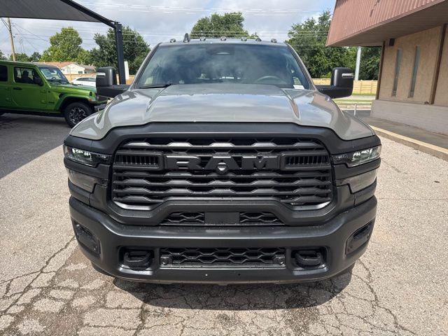 2026 RAM Ram 3500 RAM 3500 TRADESMAN CREW CAB 4X4 8 BOX
