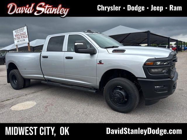 2026 RAM Ram 3500 RAM 3500 TRADESMAN CREW CAB 4X4 8 BOX