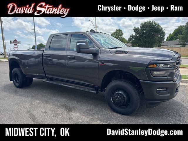 2026 RAM Ram 3500 RAM 3500 TRADESMAN CREW CAB 4X4 8 BOX