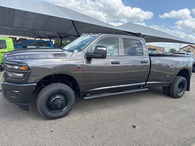 2026 RAM Ram 3500 RAM 3500 TRADESMAN CREW CAB 4X4 8 BOX
