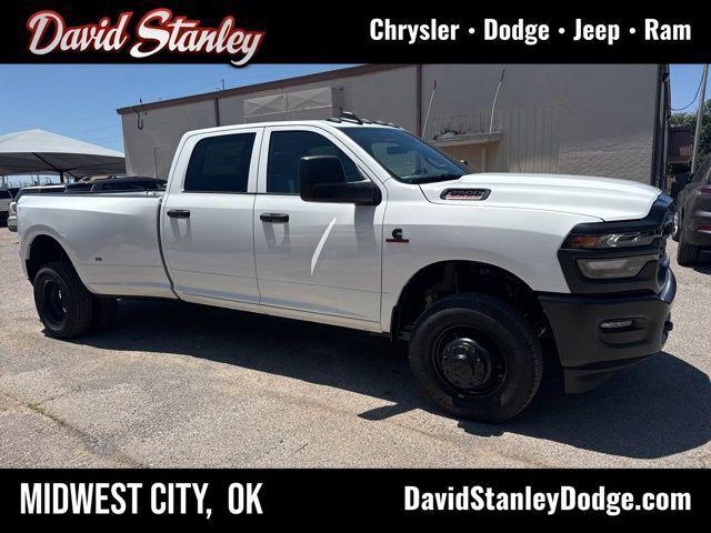 2026 RAM Ram 3500 RAM 3500 TRADESMAN CREW CAB 4X4 8 BOX