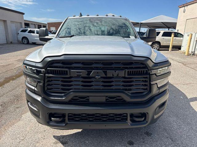 2026 RAM Ram 3500 RAM 3500 TRADESMAN CREW CAB 4X4 8 BOX