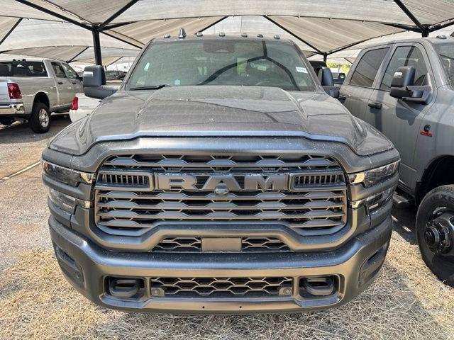 2026 RAM Ram 3500 RAM 3500 TRADESMAN CREW CAB 4X4 8 BOX
