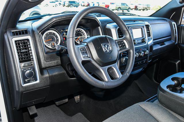 2024 Ram 1500 Classic Warlock Crew Cab 4x2 5'7" Box