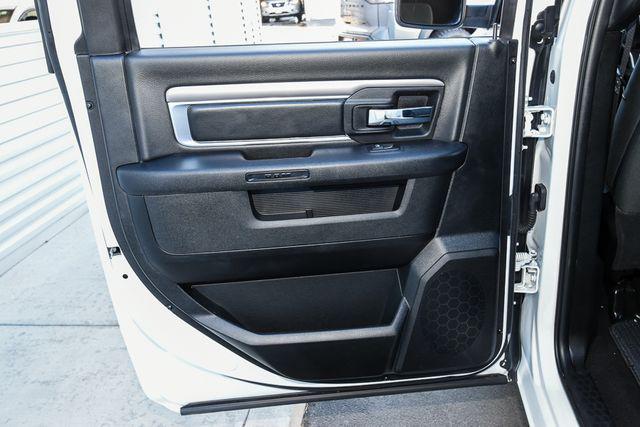 2024 Ram 1500 Classic Warlock Crew Cab 4x2 5'7" Box