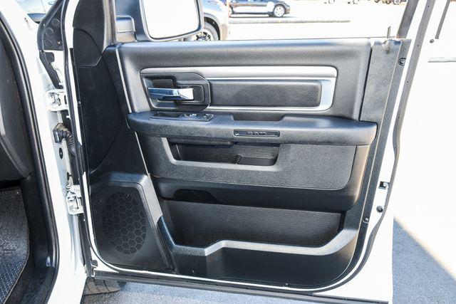 2024 Ram 1500 Classic Warlock Crew Cab 4x2 5'7" Box