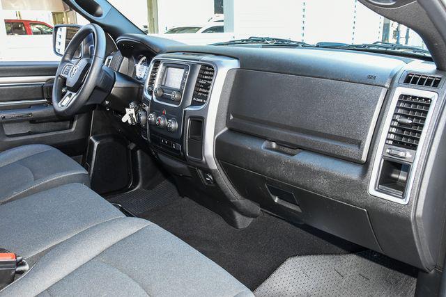 2024 Ram 1500 Classic Warlock Crew Cab 4x2 5'7" Box