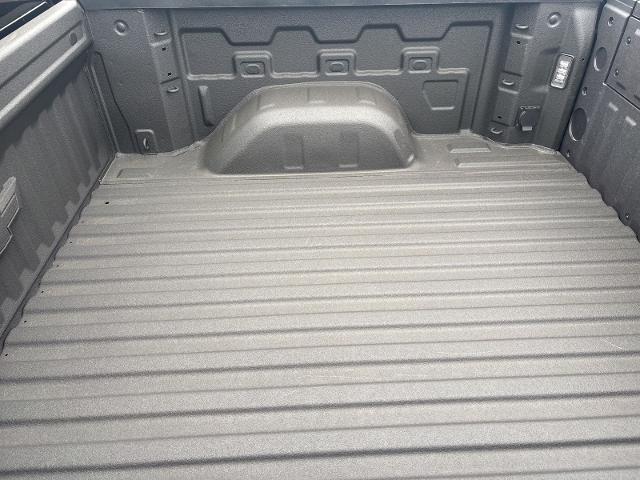 2025 Chevrolet Silverado 1500 4WD Crew Cab Short Bed ZR2