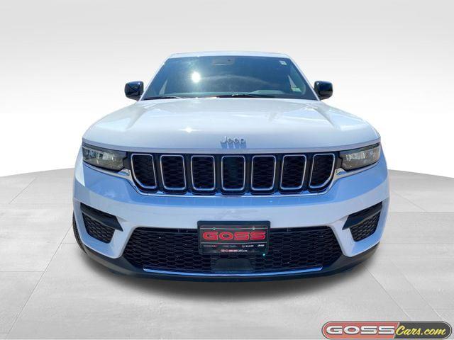 2026 Jeep Grand Cherokee GRAND CHEROKEE LAREDO X 4X4