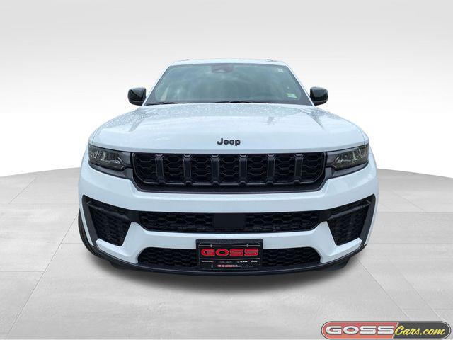 2026 Jeep Grand Cherokee GRAND CHEROKEE L LAREDO ALTITUDE 4X4 2026 Jeep Grand Cherokee GRAND CHEROKEE L LAREDO ALTITUDE 4X4