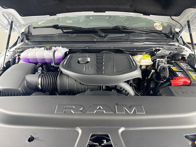 2026 Ram 1500 Tungsten Crew Cab 4x4 5'7" Box