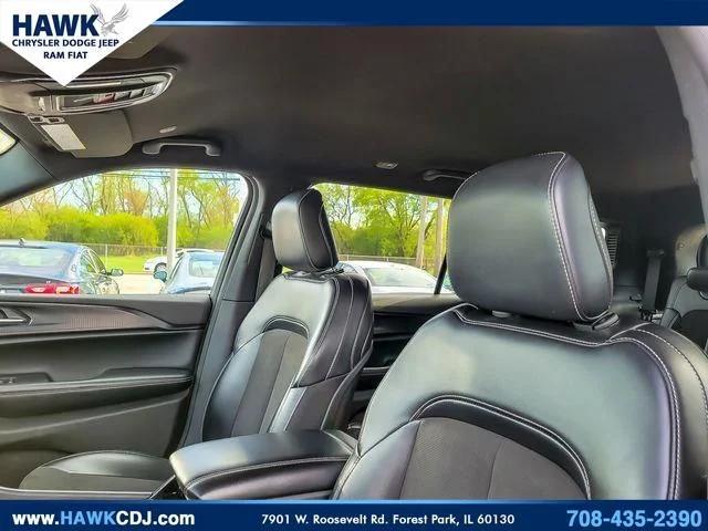 2023 Jeep Grand Cherokee L Altitude 4x2