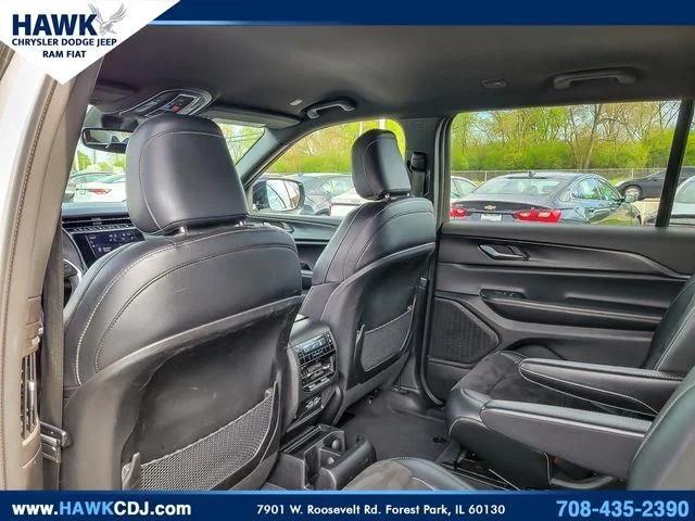 2023 Jeep Grand Cherokee L Altitude 4x2