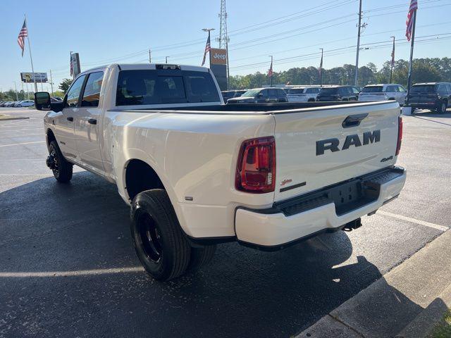2026 Ram 3500 Big Horn Crew Cab 4x4 8' Box