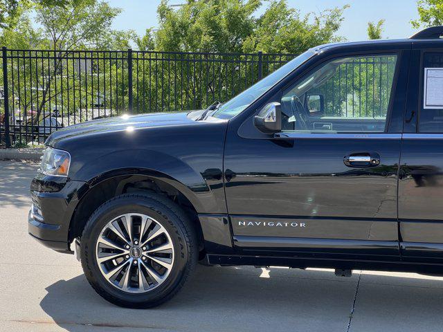 2017 Lincoln Navigator Select