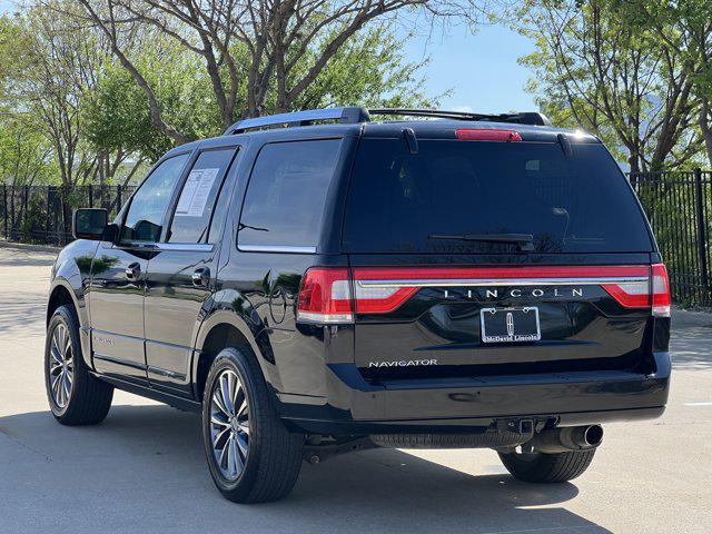 2017 Lincoln Navigator Select