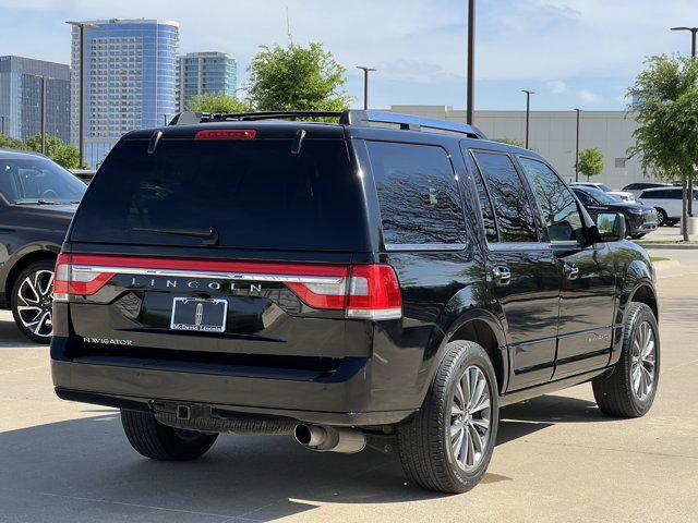 2017 Lincoln Navigator Select