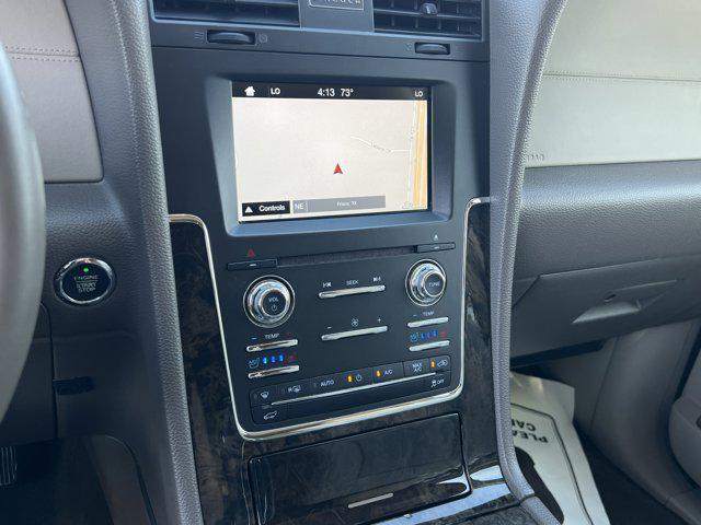 2017 Lincoln Navigator Select
