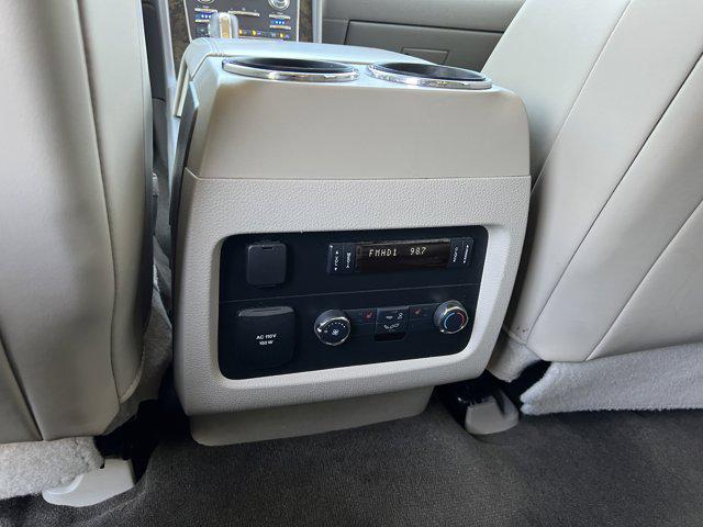 2017 Lincoln Navigator Select