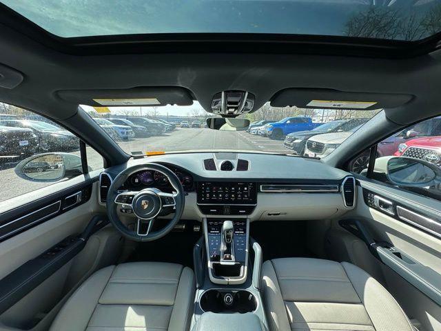 2023 Porsche Cayenne S Platinum Edition