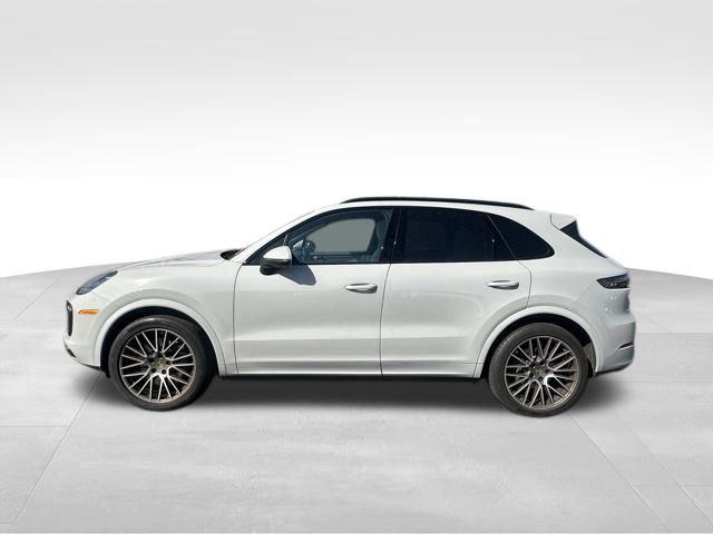 2023 Porsche Cayenne S Platinum Edition
