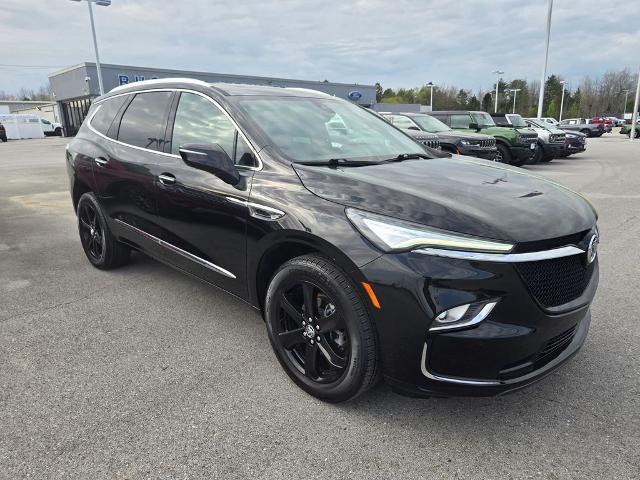 2024 Buick Enclave Essence FWD