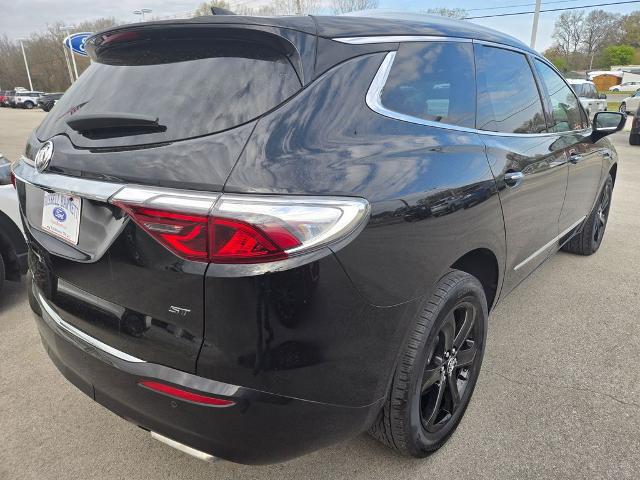 2024 Buick Enclave Essence FWD