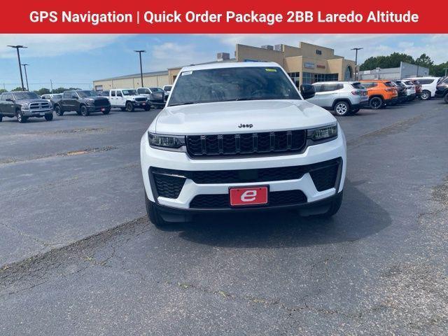 2026 Jeep Grand Cherokee GRAND CHEROKEE LAREDO ALTITUDE 4X2 2026 Jeep Grand Cherokee GRAND CHEROKEE LAREDO ALTITUDE 4X2