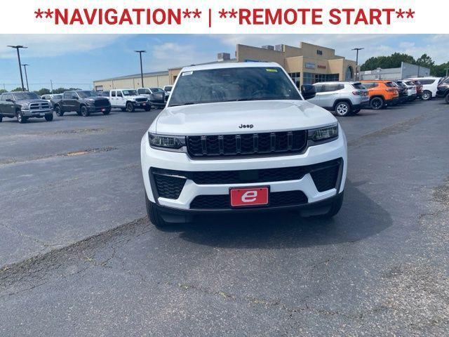 2026 Jeep Grand Cherokee GRAND CHEROKEE LAREDO ALTITUDE 4X2
