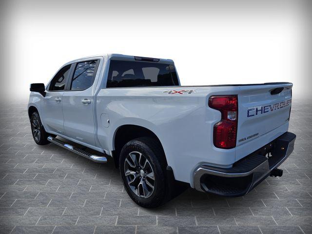 2022 Chevrolet Silverado 1500 4WD Crew Cab Standard Bed LT