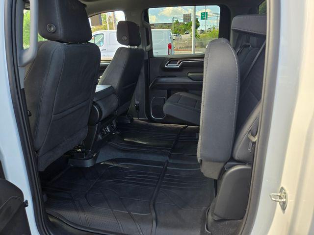 2022 Chevrolet Silverado 1500 4WD Crew Cab Standard Bed LT
