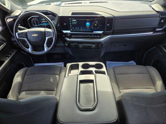 2022 Chevrolet Silverado 1500 4WD Crew Cab Standard Bed LT