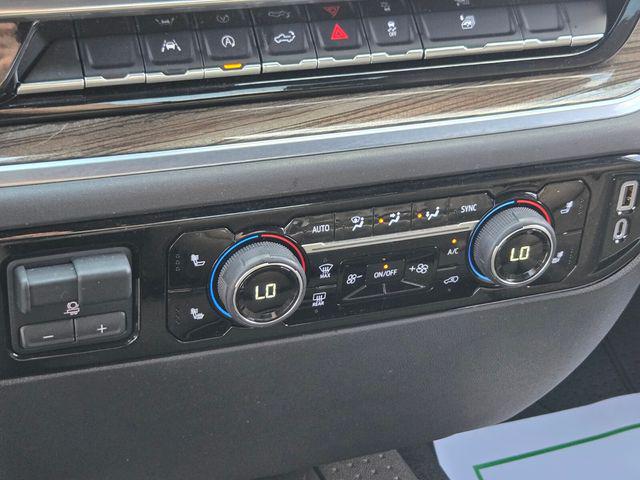 2022 Chevrolet Silverado 1500 4WD Crew Cab Standard Bed LT
