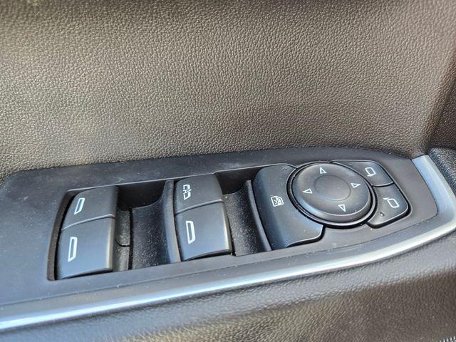 2022 Chevrolet Silverado 1500 4WD Crew Cab Standard Bed LT