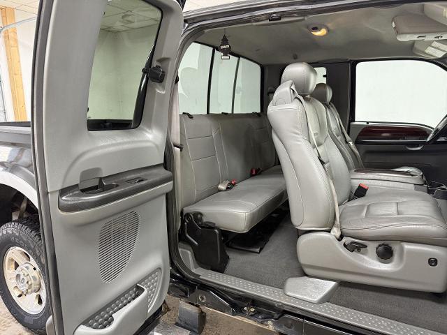 2006 Ford F-350 Lariat Super Duty