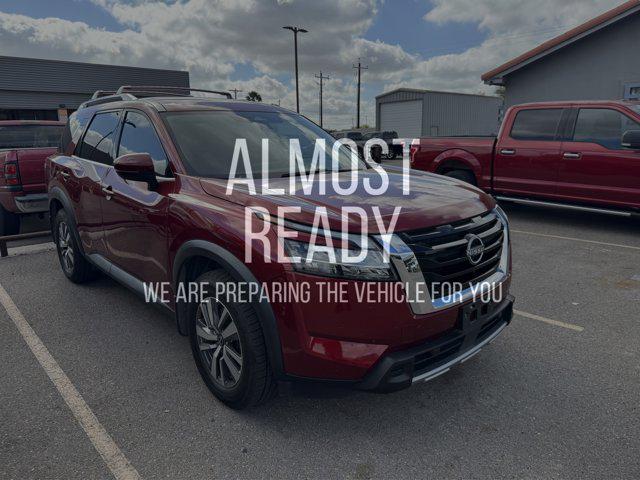 2023 Nissan Pathfinder SL FWD