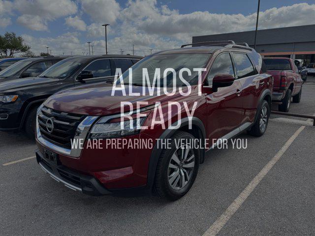 2023 Nissan Pathfinder SL FWD