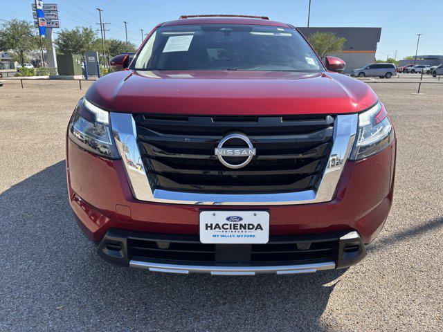 2023 Nissan Pathfinder SL FWD