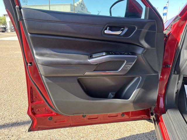 2023 Nissan Pathfinder SL FWD