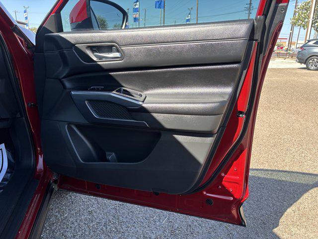 2023 Nissan Pathfinder SL FWD