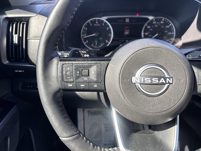 2023 Nissan Pathfinder SL FWD