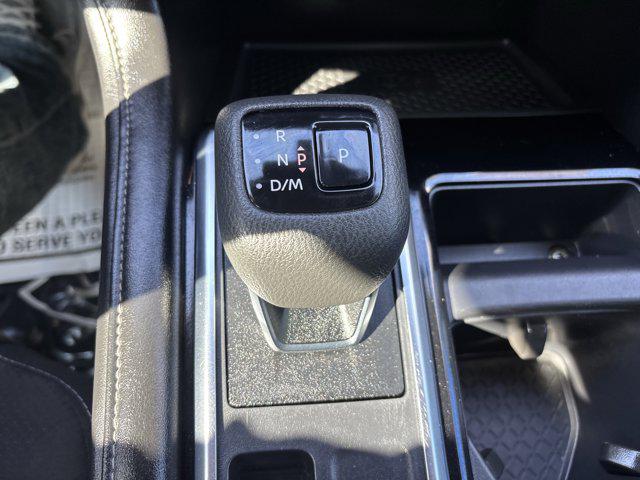 2023 Nissan Pathfinder SL FWD