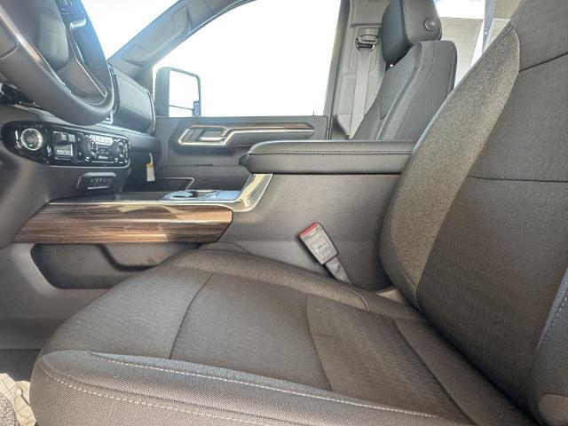 2025 Chevrolet Silverado 2500HD 4WD Crew Cab Long Bed LT