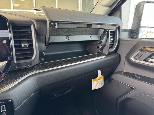 2025 Chevrolet Silverado 2500HD 4WD Crew Cab Long Bed LT