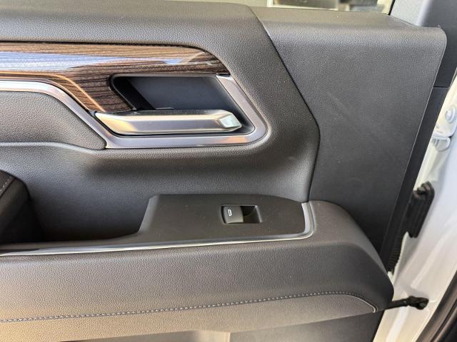 2025 Chevrolet Silverado 2500HD 4WD Crew Cab Long Bed LT