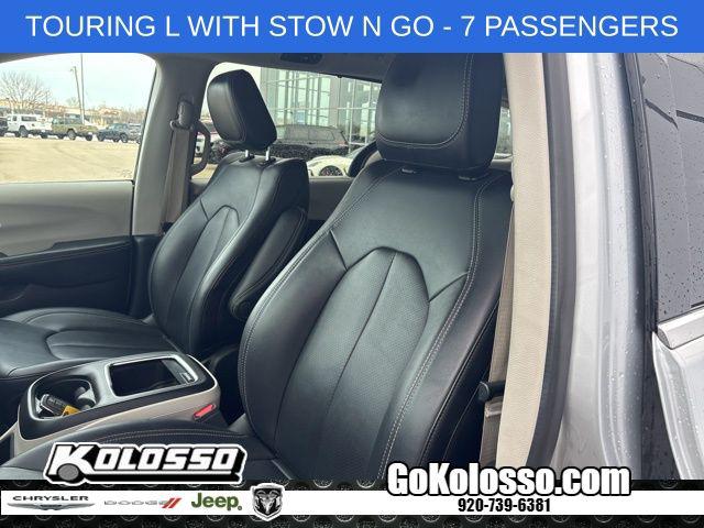 2024 Chrysler Pacifica Touring L