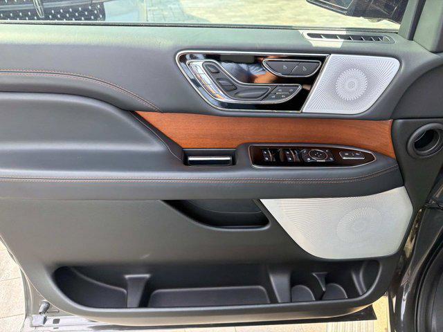 2024 Lincoln Navigator Black Label