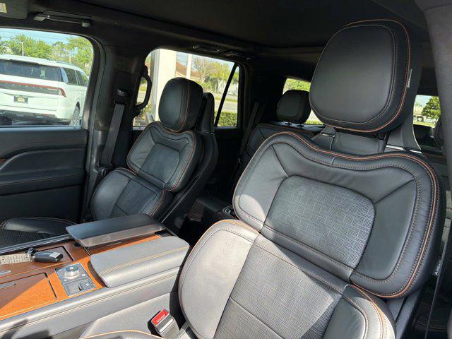 2024 Lincoln Navigator Black Label