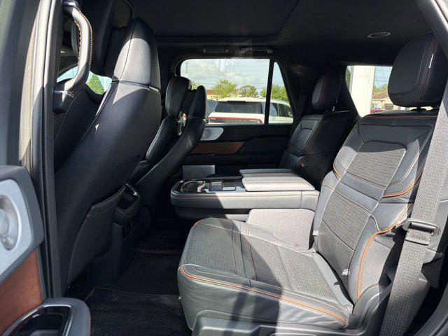 2024 Lincoln Navigator Black Label