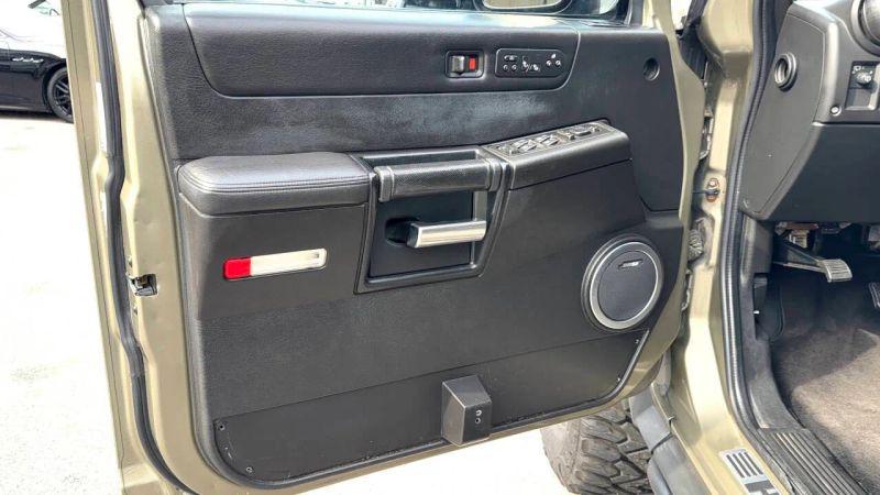 2006 HUMMER H2 Base